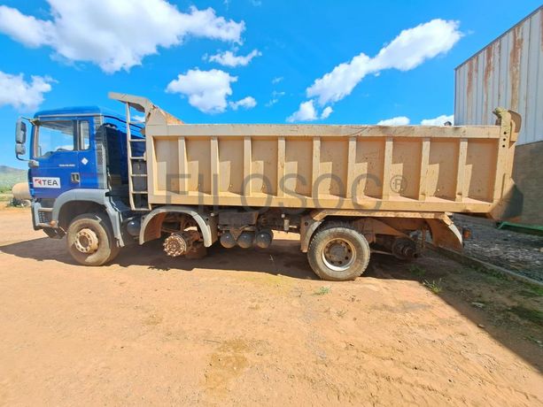 Camião basculante MAN TGA 41400 · Samba Caju