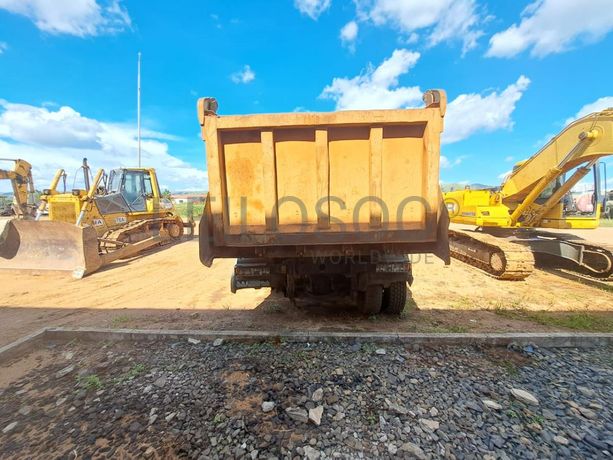 Camião basculante MAN TGA 41400 · Samba Caju