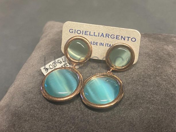 Brincos em prata e outros materiais