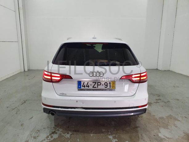Audi A 4 2.0 TDI · Ano 2016