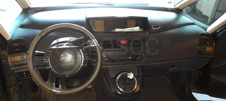 Citroën C4 Grand Picasso 1.6 HDI · Ano 2012