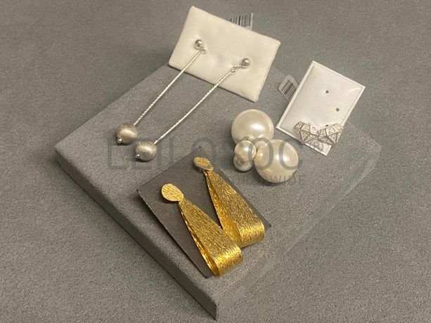 Brincos em prata e outros materiais