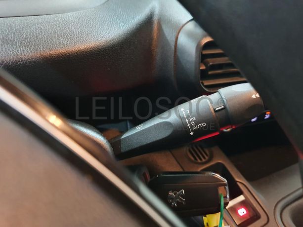 Peugeot Partner 1.5 HDI · Ano 2020