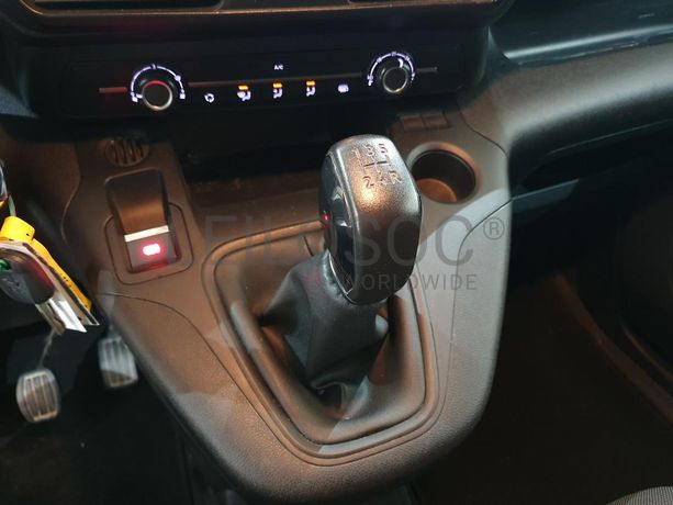 Peugeot Partner 1.5 HDI · Ano 2020