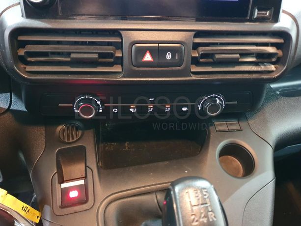 Peugeot Partner 1.5 HDI · Ano 2020