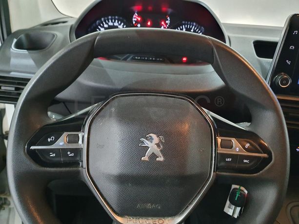Peugeot Partner 1.5 HDI · Ano 2020