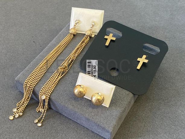 Brincos em prata e outros materiais