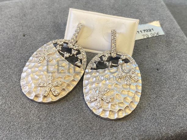 Brincos em prata e outros materiais