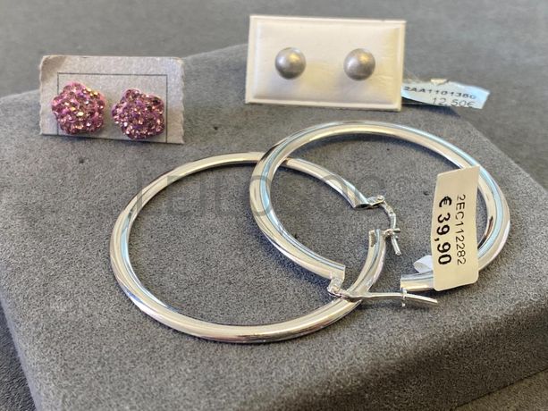 Brincos em prata e outros materiais