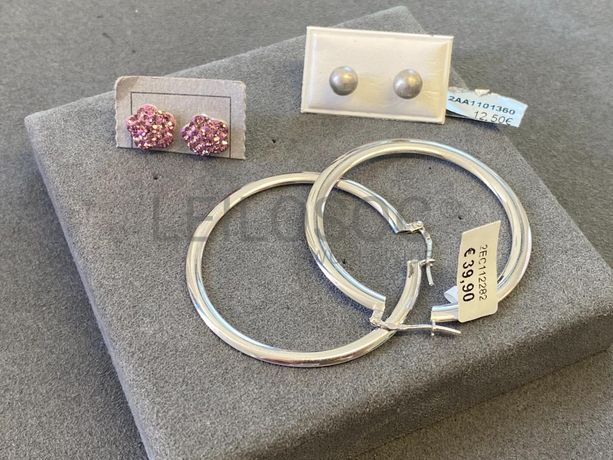 Brincos em prata e outros materiais