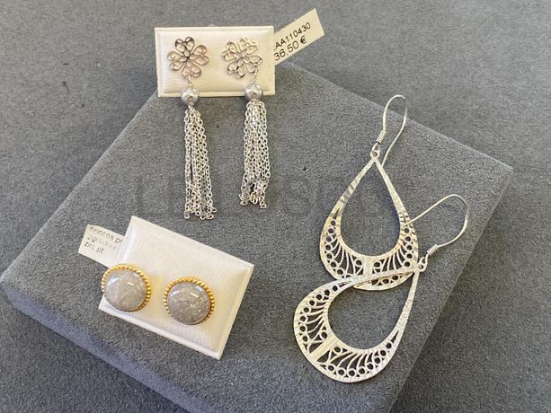 Brincos em prata e outros materiais
