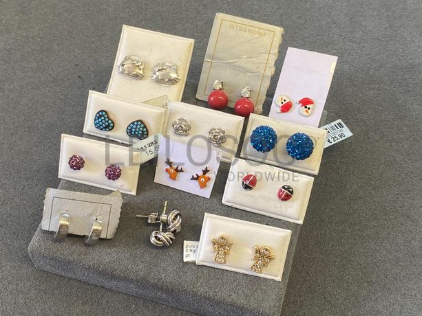 Brincos em prata e outros materiais