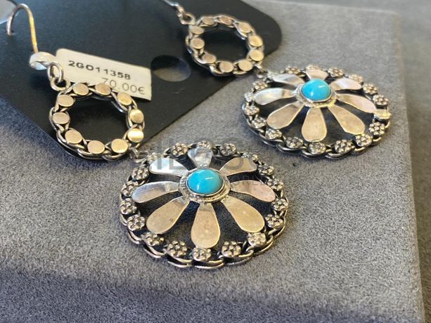 Brincos em prata e outros materiais