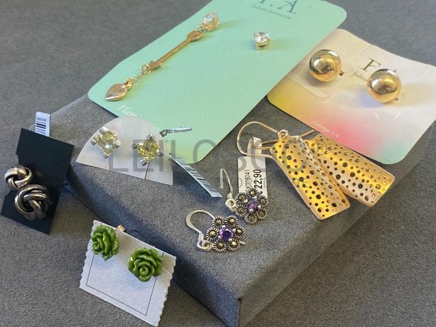 Brincos em prata e outros materiais