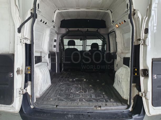 Opel Combo 1.6 CDTI · Ano 2017