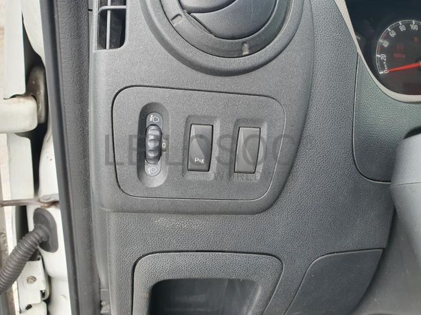 Opel Movano 2.3 CDTI · Ano 2014