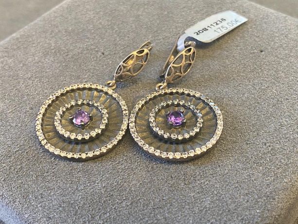 Brincos em prata e outros materiais