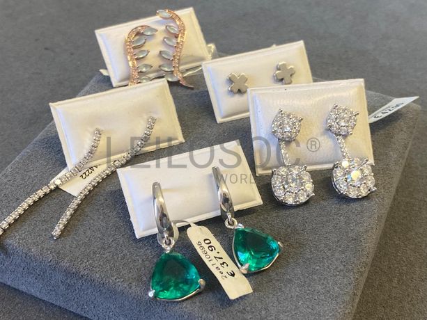 Brincos em prata e outros materiais