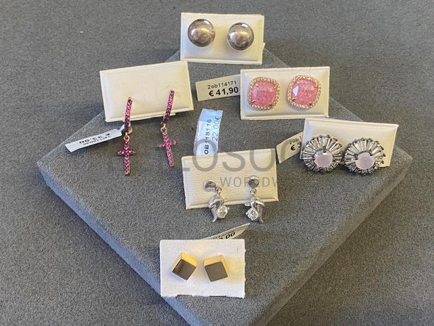 Brincos em prata e outros materiais