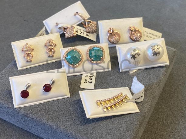 Brincos em prata e outros materiais