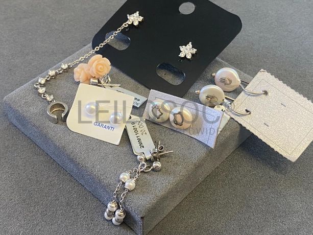 Brincos em prata e outros materiais