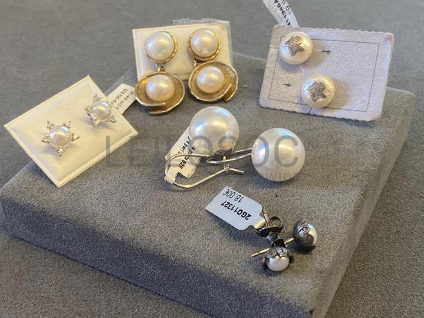 Brincos em prata e outros materiais