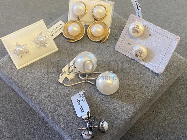 Brincos em prata e outros materiais