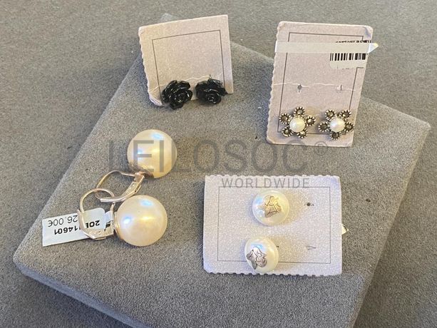 Brincos em prata e outros materiais