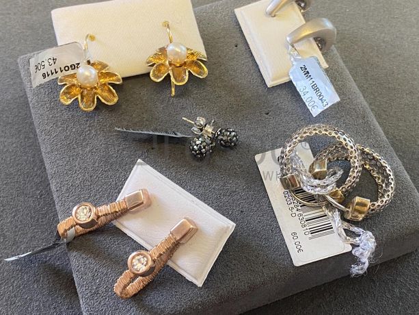 Brincos em prata e outros materiais