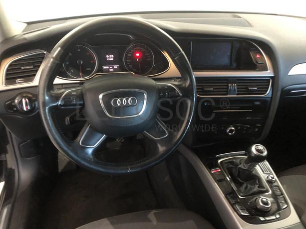 Audi A4 2.0TDI · Ano 2012