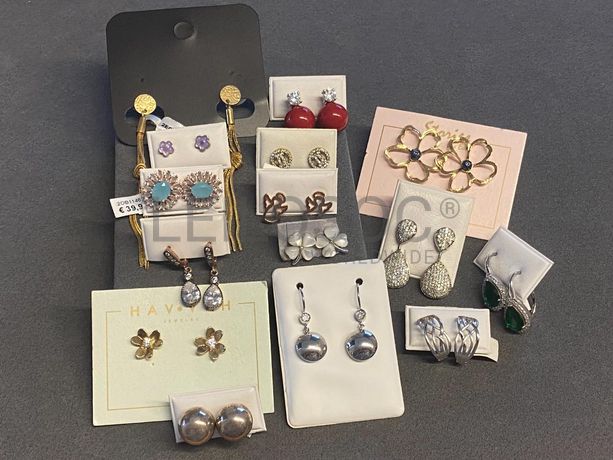 Brincos em prata e outros materiais