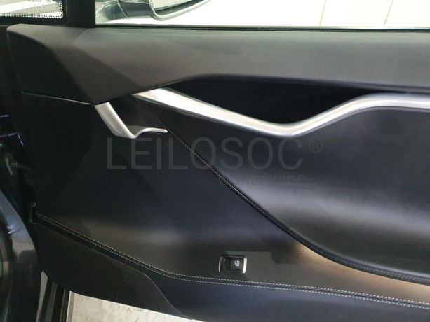 Tesla Model S 100D · Elétrico · Ano 2018