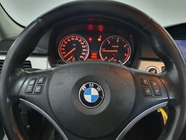 BMW 320D · Ano 2008
