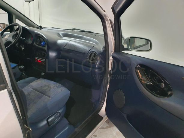 Volkswagen Sharan 1.9 TDI · Ano 1998