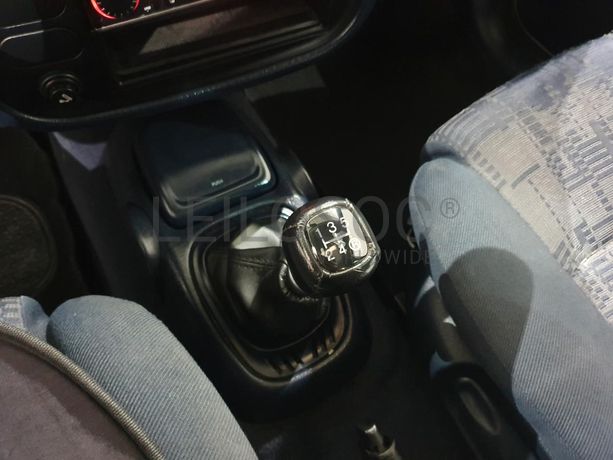 Volkswagen Sharan 1.9 TDI · Ano 1998