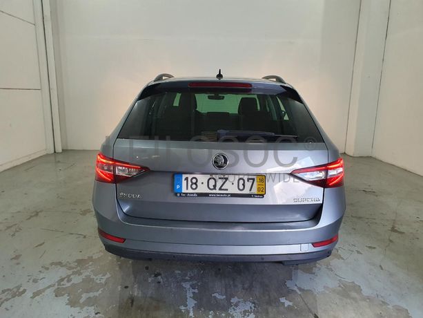 Skoda 1.6 TDI · Ano 2016
