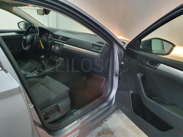 Skoda 1.6 TDI · Ano 2016