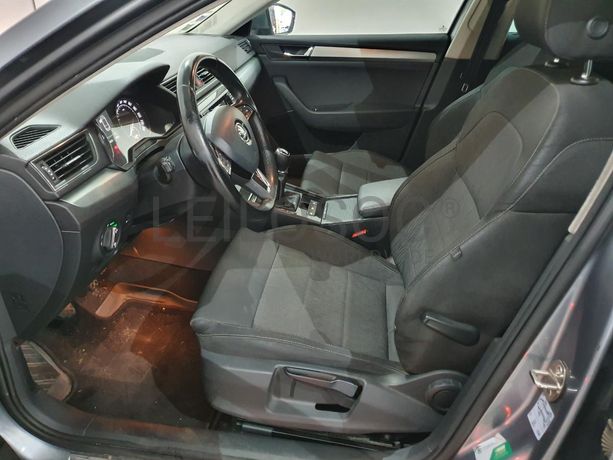 Skoda 1.6 TDI · Ano 2016