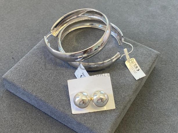 Brincos em prata e outros materiais