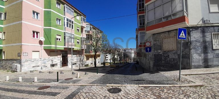 Apartamento T2 · Sintra