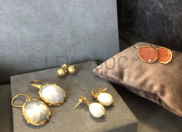 Brincos em prata e outros materiais