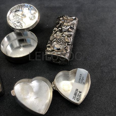 Caixas de medicamentos em prata + Porta-Isqueiro