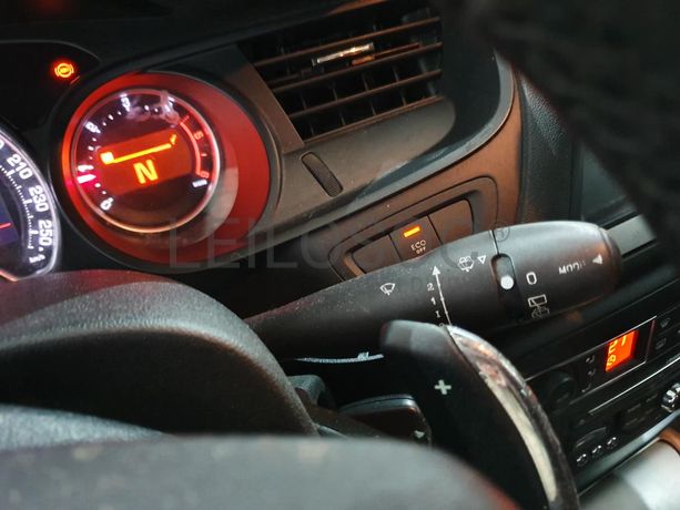 Citroën C5 1.6 HDI · Ano 2012