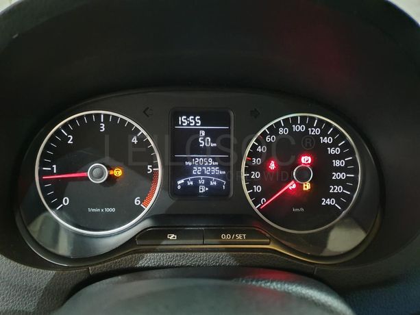 Volkswagen Polo 1.2 TDI · Ano 2012