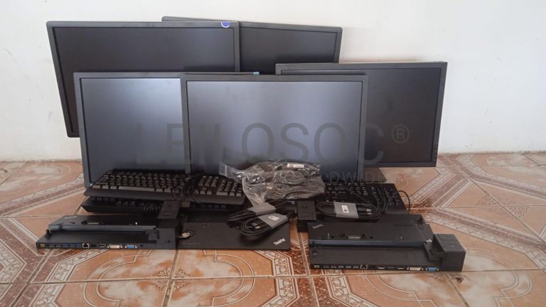 Material Informático ·