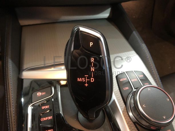 BMW 530E · Elétrico/Gasolina · Ano 2017