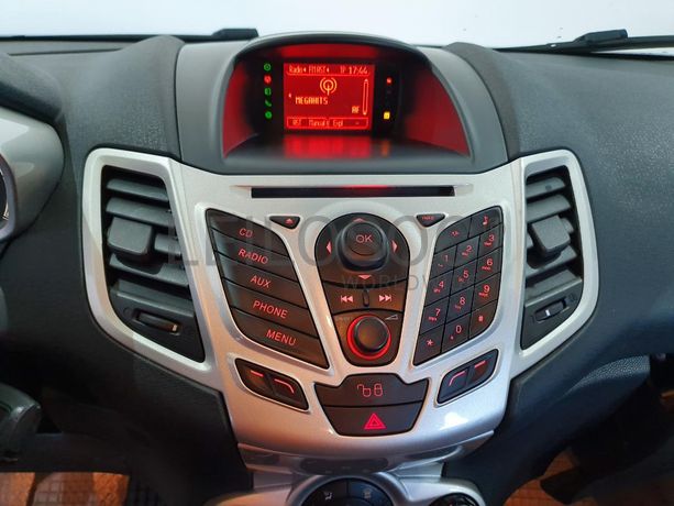 Ford Fiesta 1.6TDCI · Ano 2012