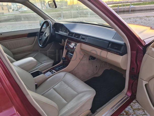 Mercedes-Benz 300E 24V · Ano 1995