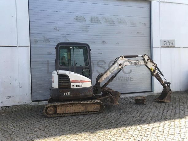 Mini Giratória BobCat E26