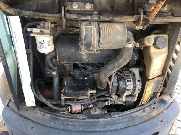 Mini Giratória BobCat E26